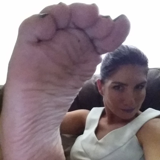 Sarah Diavola Feet